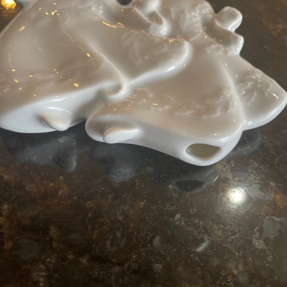 Vntg Haviland Limoges 1982 Caroling Angels White Porcelain Christmas Ornament - Picture 6 of 6